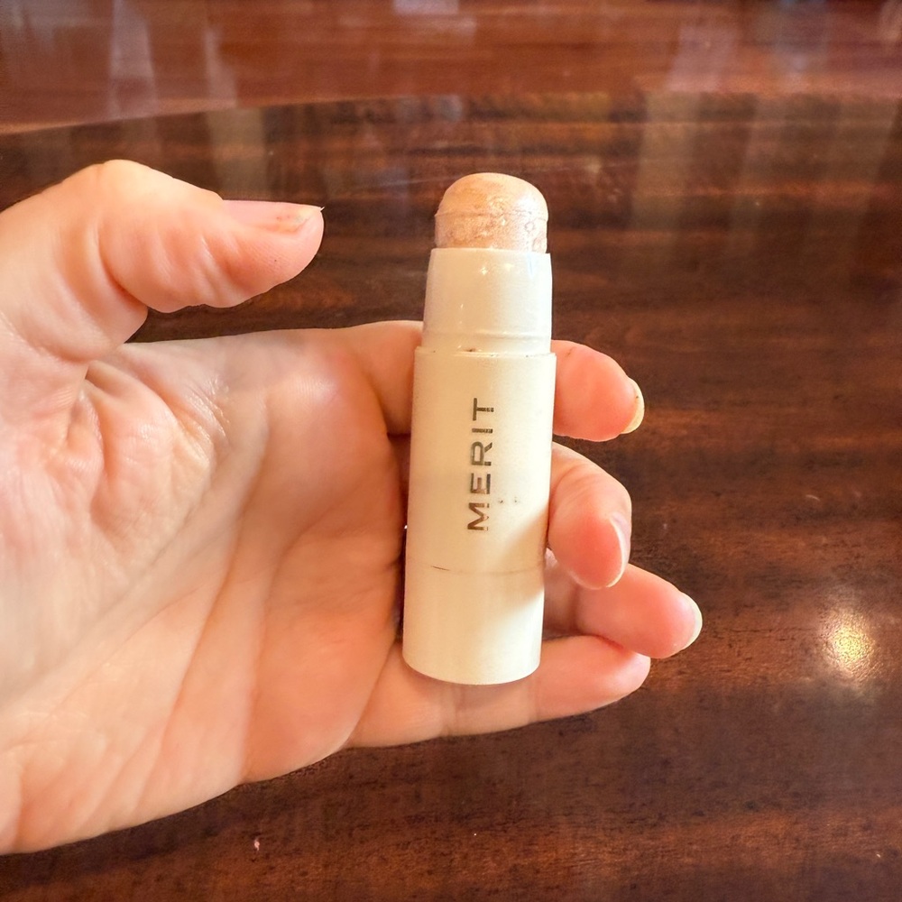 Merit Day Glow Dewy Highlighting Balm in Cava